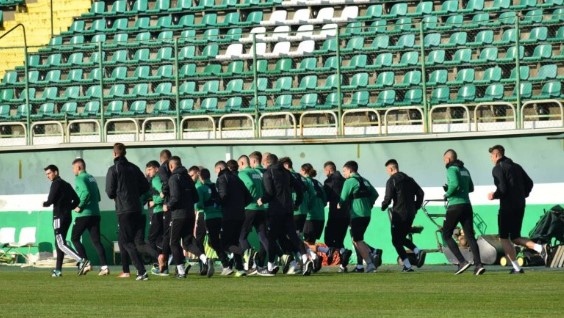 Собственикът на Пирин Благоевград Пол Белогур продава клуба пише Тема